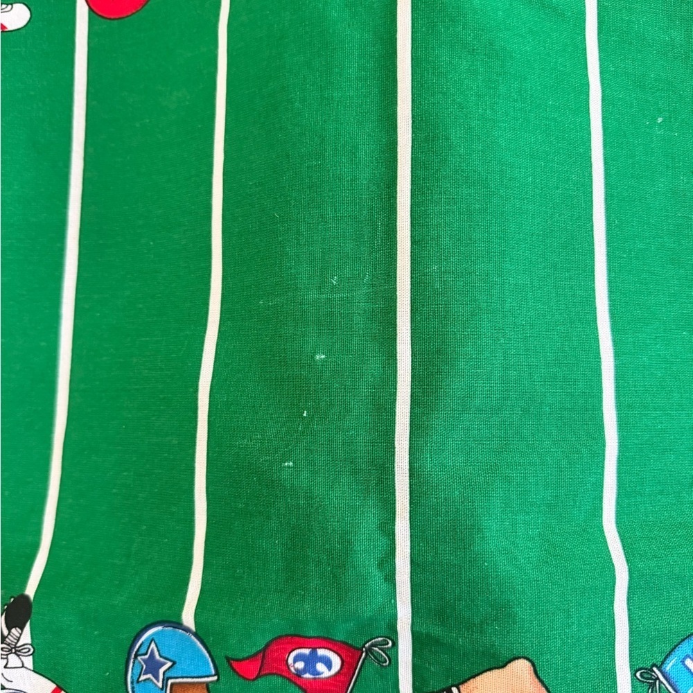 Vintage Fashion Industries 1995 Football Party Tablecloth 60" x 80" - Picture 6 of 8
